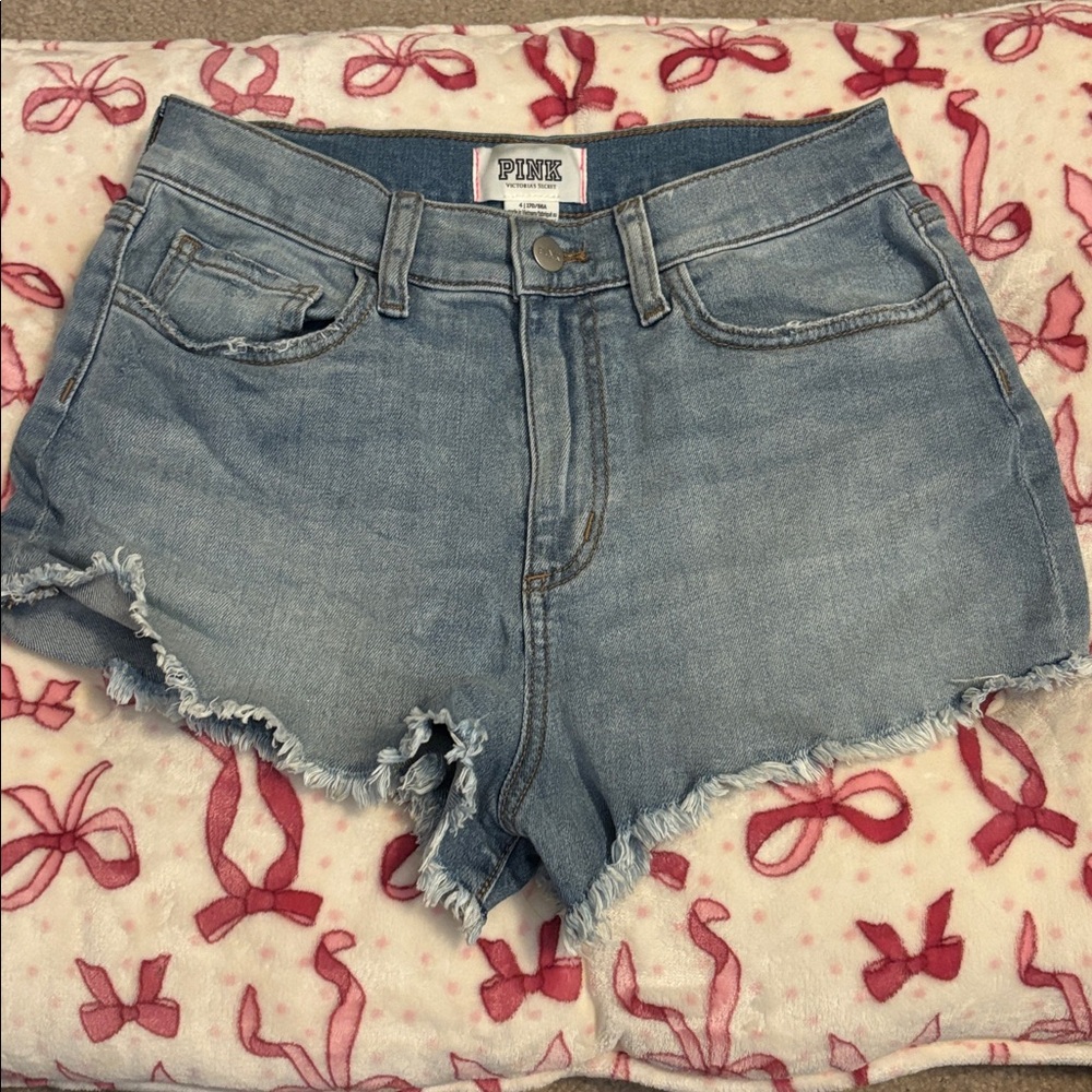 Victoria Secret PINK S 4 Light Wash Shorts